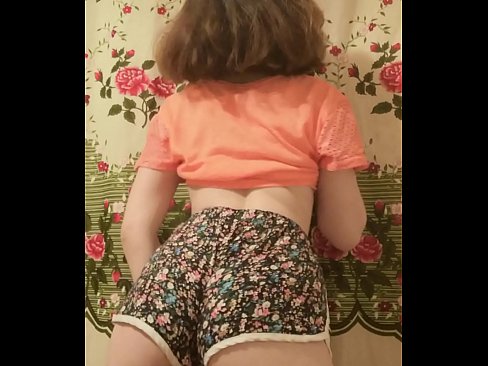 ❤️ Секси млада мадама сваля шортите си пред камерата. ️❌ Ебане видео в bg.np64.ru ❌❤